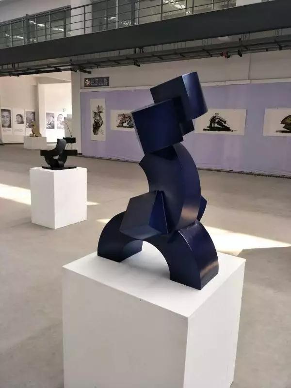 胡又笨《兰塔》.jpg